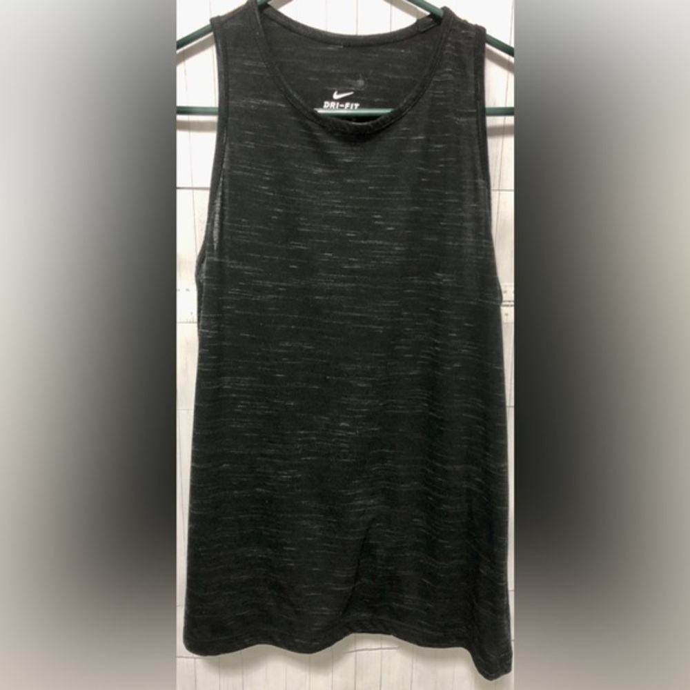 🦜Nike Dri Fit black heather tank top